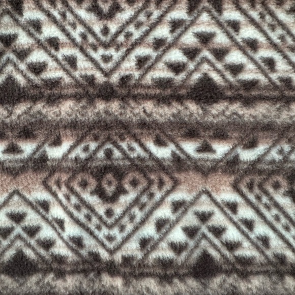 NWT Maurices Geo 1/4 Zip Microfleece Pullover Size M - Picture 12 of 13